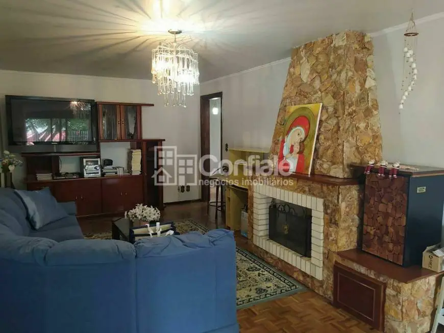 Foto 4 de Casa com 3 Quartos à venda, 500m² em Santa Catarina, Caxias do Sul