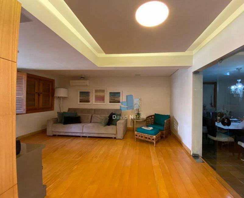 Foto 3 de Casa com 3 Quartos à venda, 470m² em Santa Lúcia, Vitória