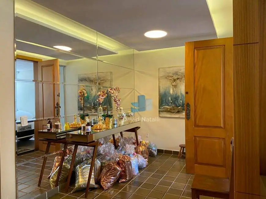 Foto 5 de Casa com 3 Quartos à venda, 470m² em Santa Lúcia, Vitória