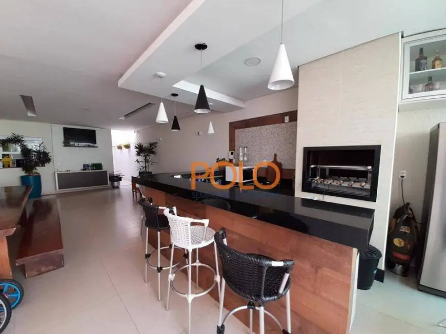 Foto 1 de Casa com 3 Quartos à venda, 210m² em Santa Mônica, Uberlândia