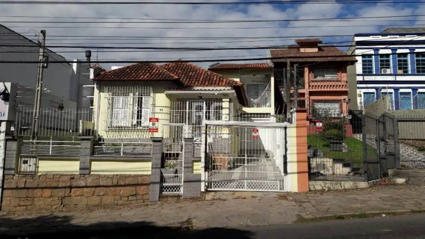 Foto 1 de Casa com 3 Quartos à venda, 300m² em Santa Tereza, Porto Alegre