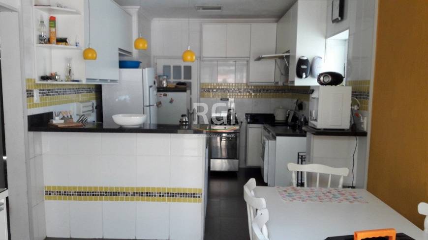 Foto 2 de Casa com 3 Quartos à venda, 300m² em Santa Tereza, Porto Alegre