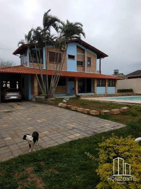 Foto 1 de Casa com 3 Quartos à venda, 320m² em Santinho, Florianópolis