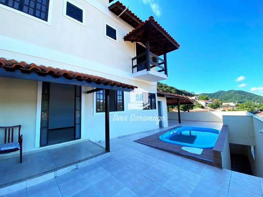 Foto 1 de Casa com 3 Quartos à venda, 180m² em Santo Antônio, Niterói
