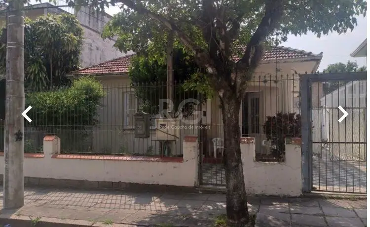 Foto 1 de Casa com 3 Quartos à venda, 350m² em Santo Antônio, Porto Alegre