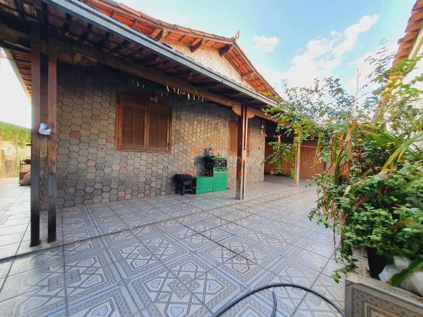Foto 1 de Casa com 3 Quartos à venda, 250m² em São Caetano, Contagem