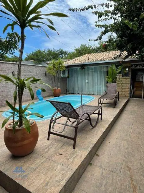 Foto 1 de Casa com 3 Quartos à venda, 180m² em São João do Rio Vermelho, Florianópolis