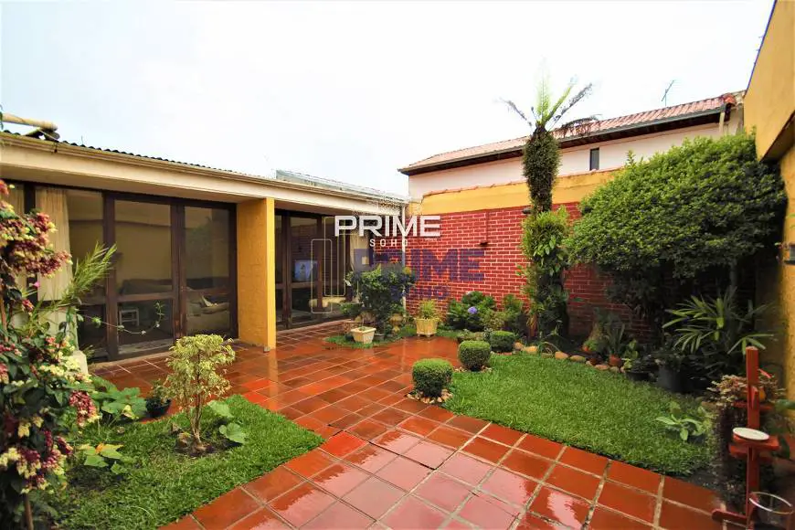 Foto 1 de Casa com 3 Quartos à venda, 233m² em Seminário, Curitiba