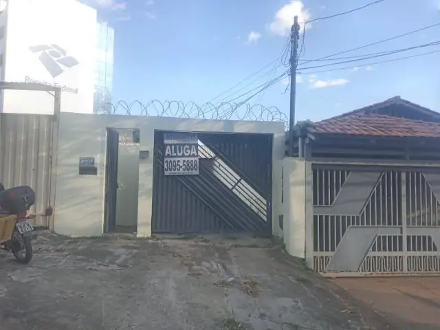 Foto 1 de Casa com 3 Quartos para alugar, 100m² em Setor Leste Universitário, Goiânia