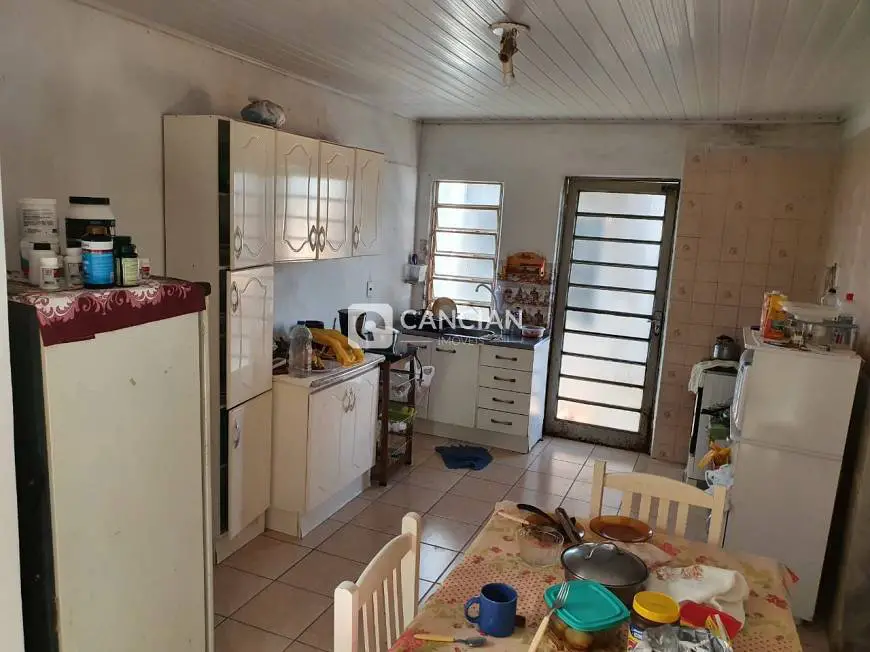 Foto 4 de Casa com 3 Quartos à venda, 122m² em Tancredo Neves, Santa Maria