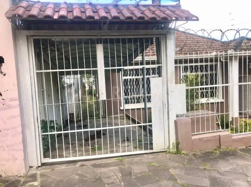 Foto 3 de Casa com 3 Quartos à venda, 120m² em Teresópolis, Porto Alegre