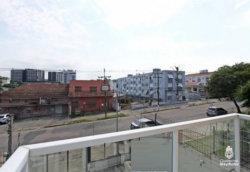 Foto 3 de Casa com 3 Quartos à venda, 250m² em Teresópolis, Porto Alegre