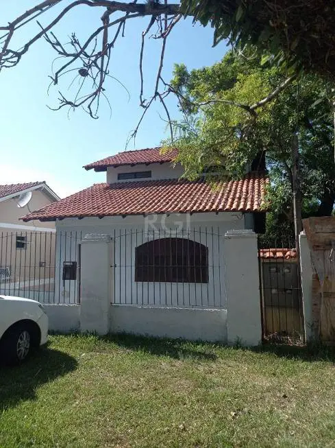 Foto 3 de Casa com 3 Quartos à venda, 345m² em Teresópolis, Porto Alegre
