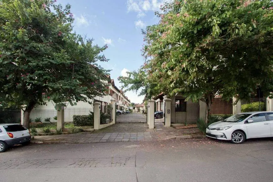 Foto 2 de Casa com 3 Quartos à venda, 160m² em Tristeza, Porto Alegre