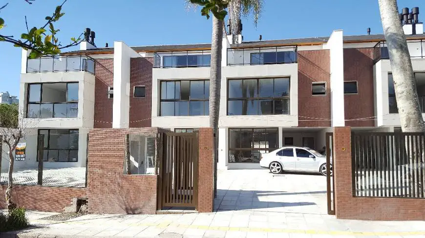 Foto 4 de Casa com 3 Quartos à venda, 272m² em Tristeza, Porto Alegre