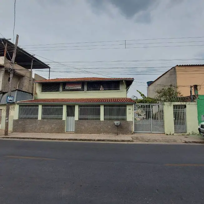 Foto 1 de Casa com 3 Quartos à venda, 462m² em Venda Nova, Belo Horizonte
