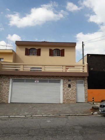 Foto 1 de Casa com 3 Quartos à venda, 190m² em Vila Aquilino, Santo André