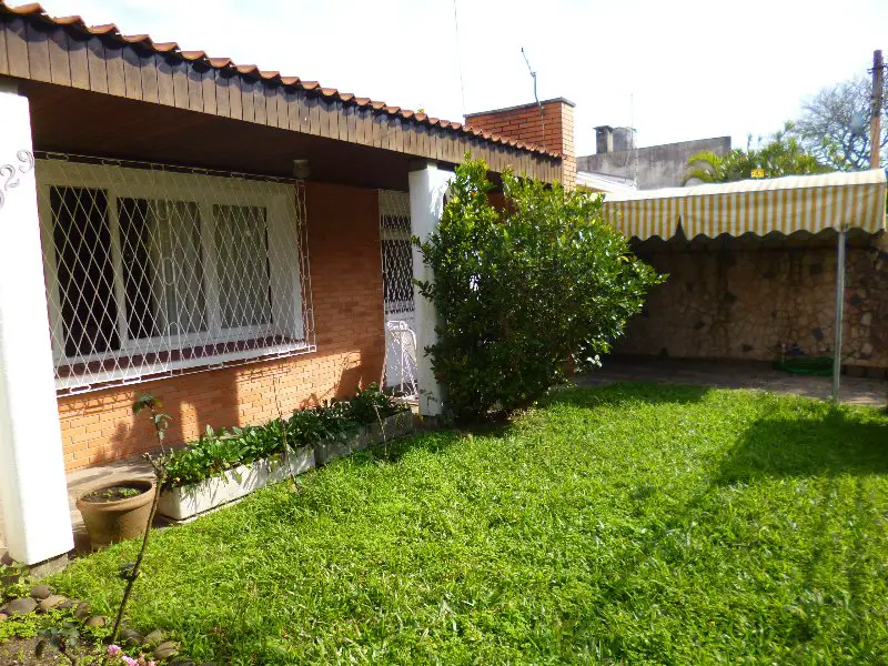 Foto 2 de Casa com 3 Quartos à venda, 300m² em Vila Assunção, Porto Alegre