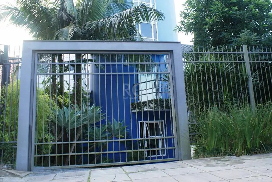 Foto 2 de Casa com 3 Quartos à venda, 597m² em Vila Assunção, Porto Alegre