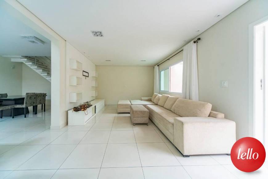 Foto 1 de Casa com 3 Quartos para alugar, 246m² em Vila Bastos, Santo André