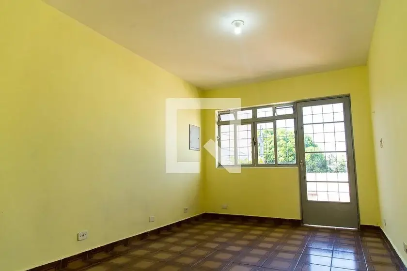 Foto 1 de Casa com 3 Quartos para alugar, 80m² em Vila Campestre, São Paulo