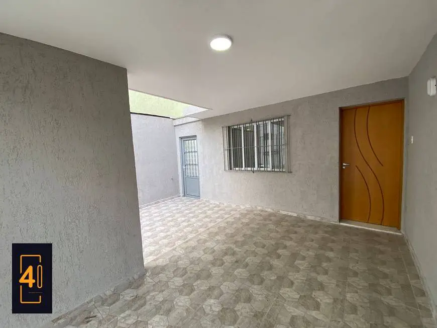 Foto 1 de Casa com 3 Quartos para alugar, 129m² em Vila Carrão, São Paulo