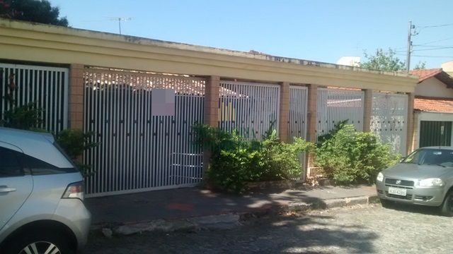 Foto 2 de Casa com 3 Quartos para alugar, 420m² em Vila Clóris, Belo Horizonte