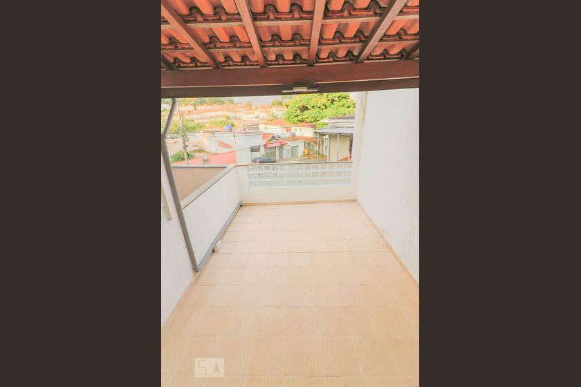 Foto 5 de Casa com 3 Quartos para alugar, 137m² em Vila Dalva, São Paulo