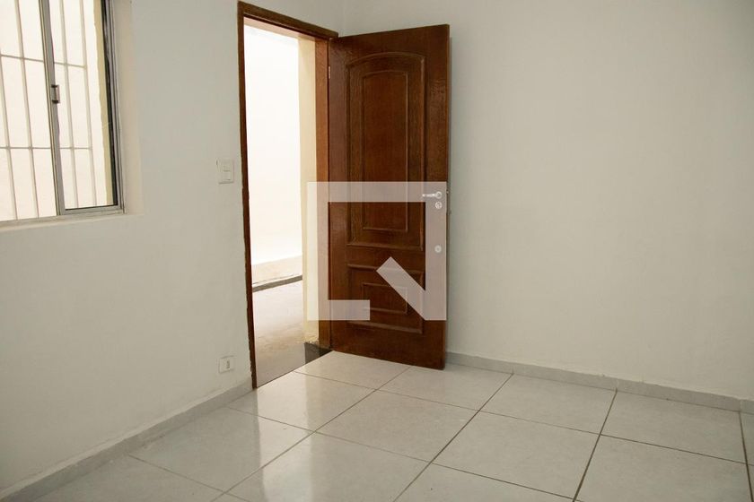 Foto 1 de Casa com 3 Quartos para alugar, 100m² em Vila Gustavo, São Paulo