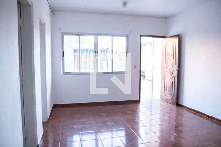 Foto 3 de Casa com 3 Quartos para alugar, 60m² em Vila Irmãos Arnoni, São Paulo