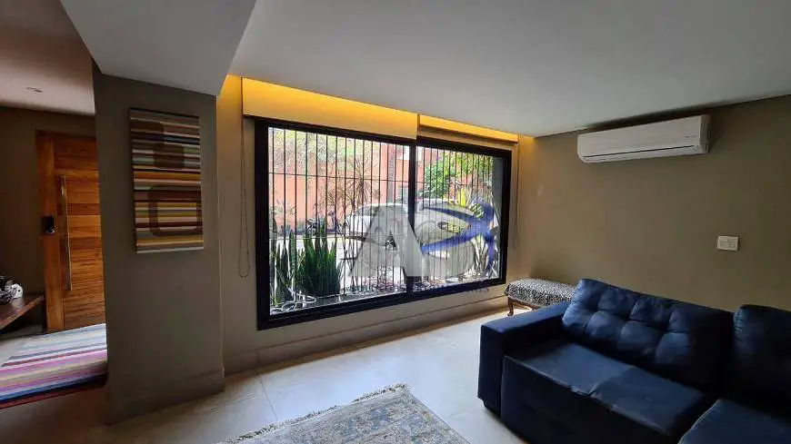 Foto 4 de Casa com 3 Quartos à venda, 200m² em Vila Olímpia, São Paulo