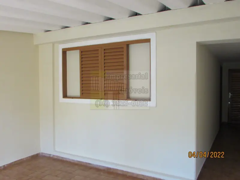Foto 3 de Casa com 3 Quartos para alugar, 90m² em Vila Tibério, Ribeirão Preto