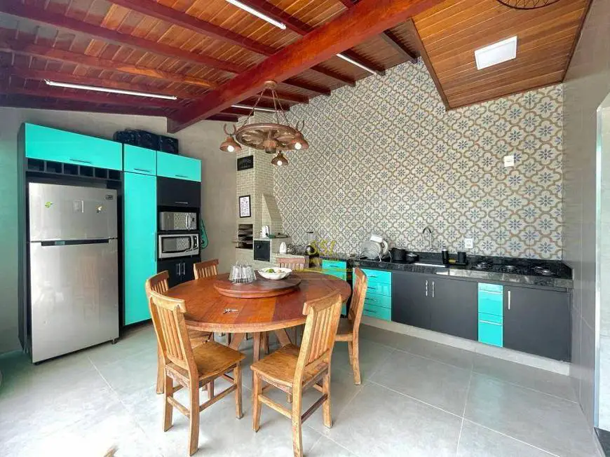 Foto 3 de Casa com 3 Quartos à venda, 223m² em Vila Totoli, Franca