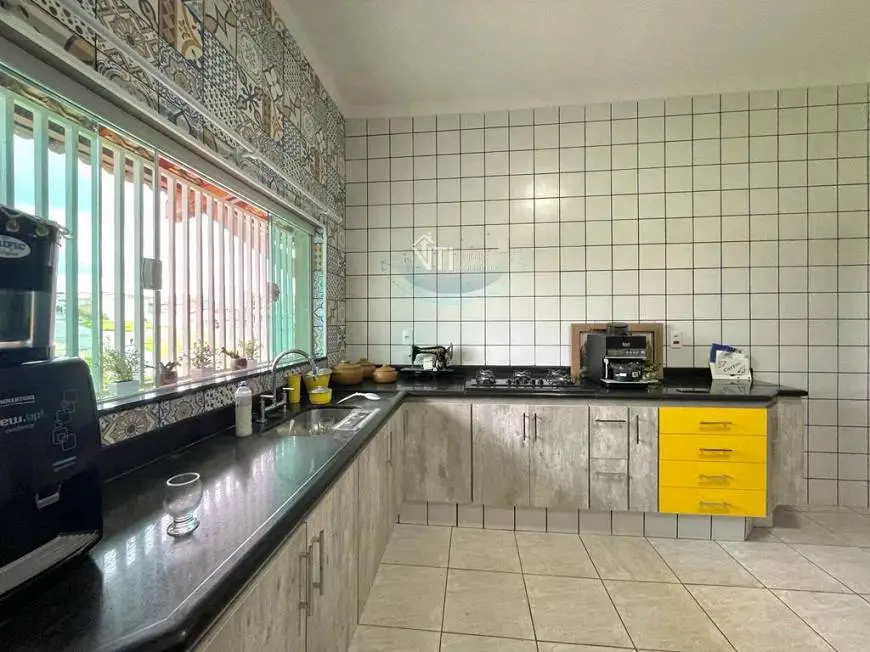 Foto 3 de Casa com 3 Quartos à venda, 228m² em Vila Totoli, Franca