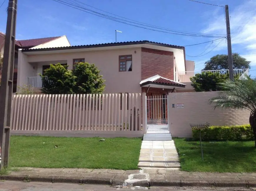 Foto 1 de Casa com 3 Quartos à venda, 270m² em Xaxim, Curitiba