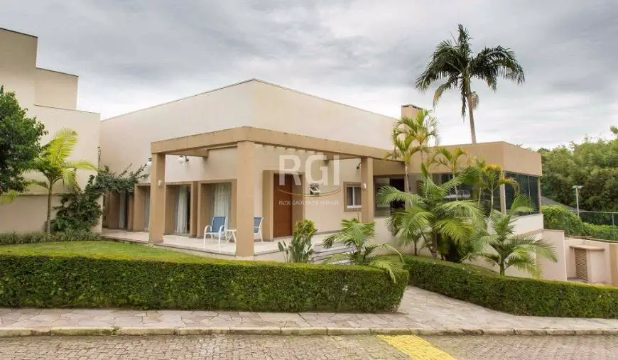Foto 2 de Casa com 4 Quartos à venda, 600m² em Agronomia, Porto Alegre