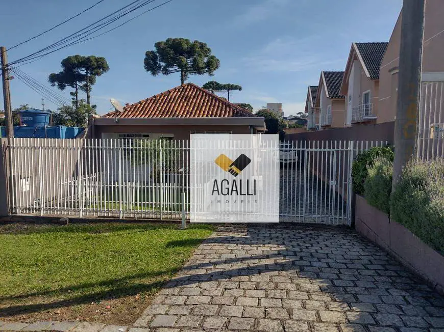 Foto 1 de Casa com 4 Quartos para venda ou aluguel, 200m² em Bairro Alto, Curitiba