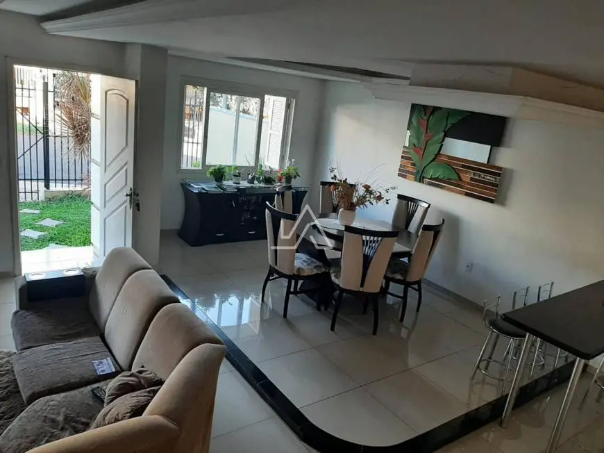 Foto 3 de Casa com 4 Quartos à venda, 300m² em Boqueirao, Passo Fundo