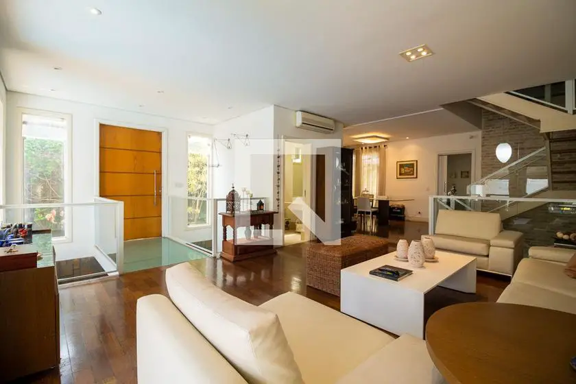 Foto 1 de Casa com 4 Quartos para alugar, 200m² em Bosque da Saúde, São Paulo