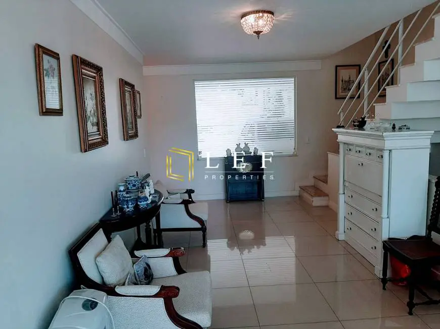 Foto 1 de Casa com 4 Quartos para venda ou aluguel, 270m² em Brooklin, São Paulo
