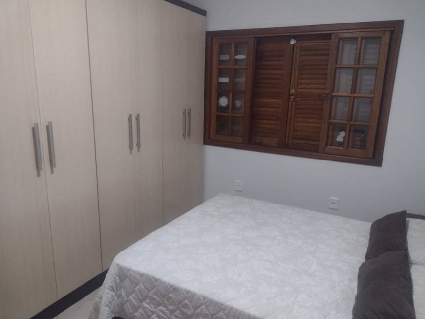 Foto 4 de Casa com 4 Quartos para alugar, 230m² em Cacupé, Florianópolis