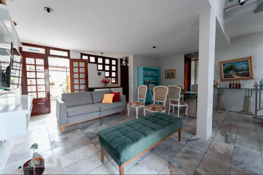 Foto 1 de Casa com 4 Quartos para alugar, 320m² em Cambeba, Fortaleza