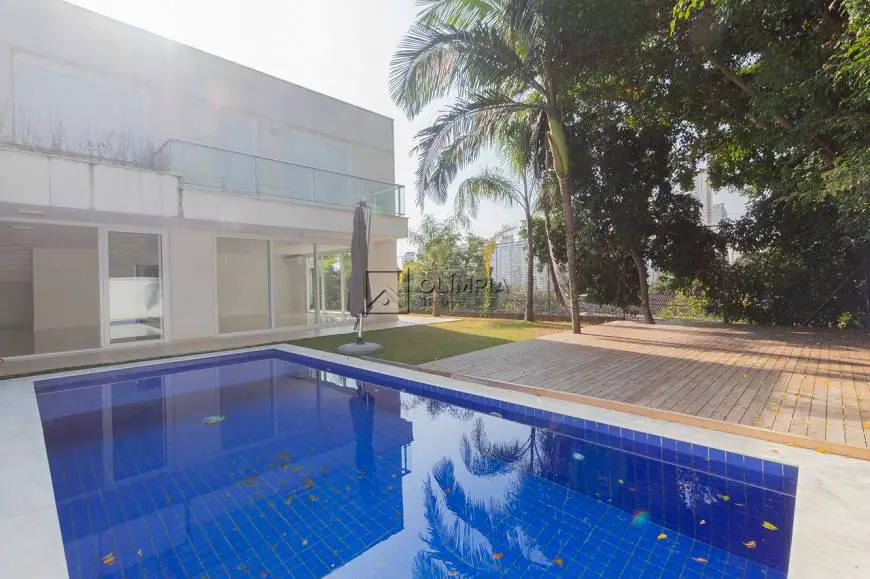 Foto 1 de Casa com 4 Quartos à venda, 540m² em Campo Belo, São Paulo