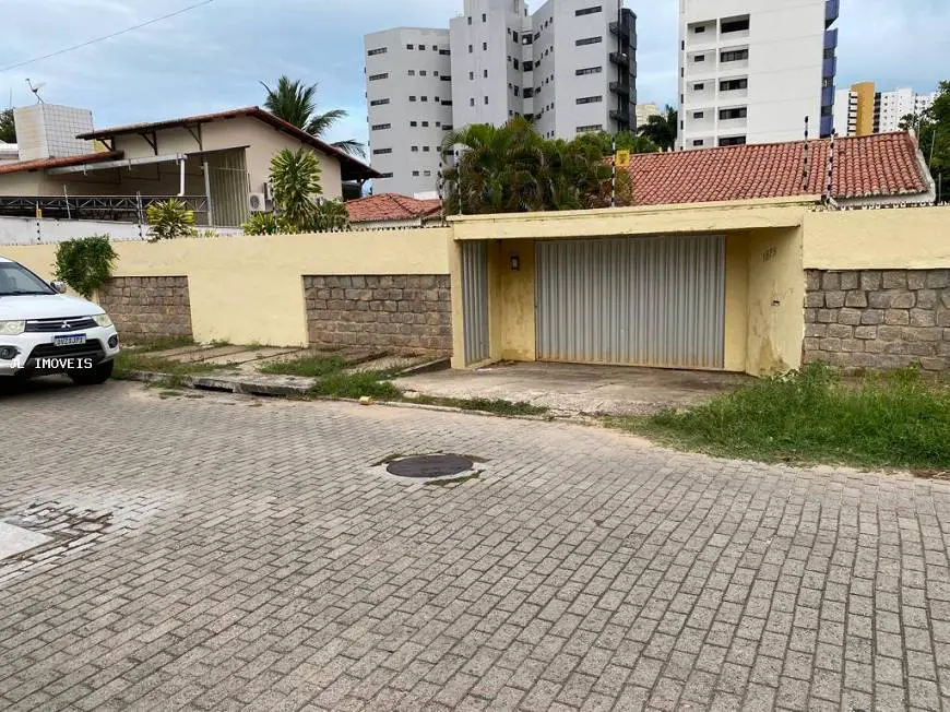 Foto 2 de Casa com 4 Quartos para alugar, 350m² em Capim Macio, Natal