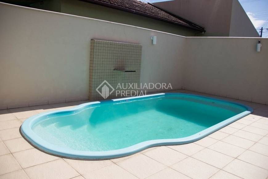 Foto 3 de Casa com 4 Quartos à venda, 270m² em Carianos, Florianópolis
