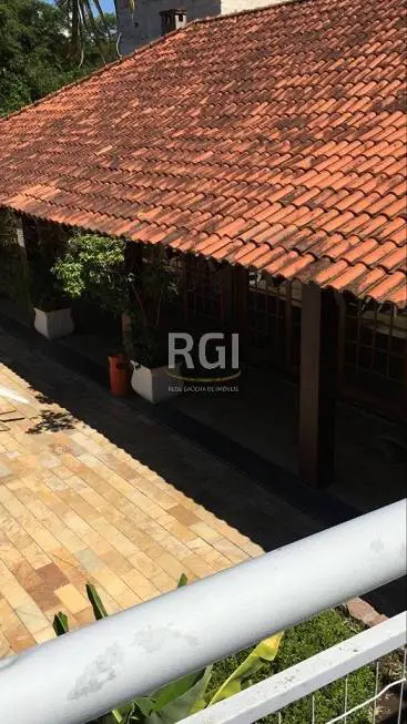 Foto 3 de Casa com 4 Quartos à venda, 135m² em Cavalhada, Porto Alegre