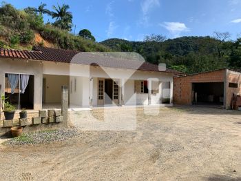 Foto 1 de Casa com 4 Quartos à venda, 145m² em Cedrinho, Brusque