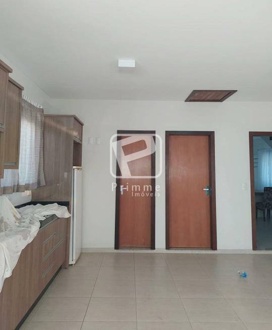 Foto 5 de Casa com 4 Quartos para alugar, 250m² em Cedros, Camboriú