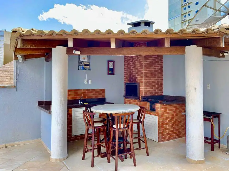 Foto 5 de Casa com 4 Quartos para alugar, 220m² em Centro, Itapema