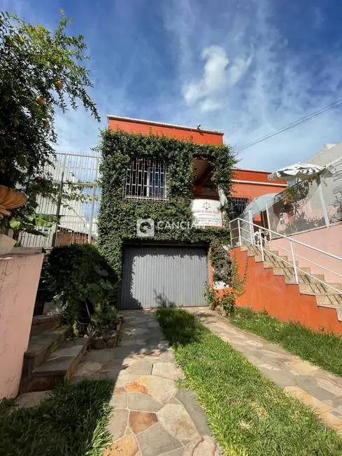 Foto 3 de Casa com 4 Quartos à venda, 212m² em Centro, Santa Maria